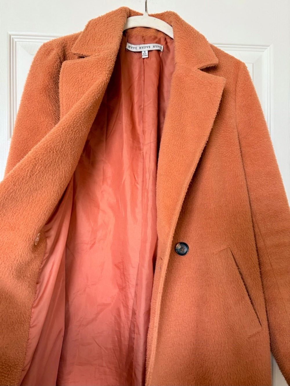 Peach Peacoat 🍑 - Picture 3 of 9